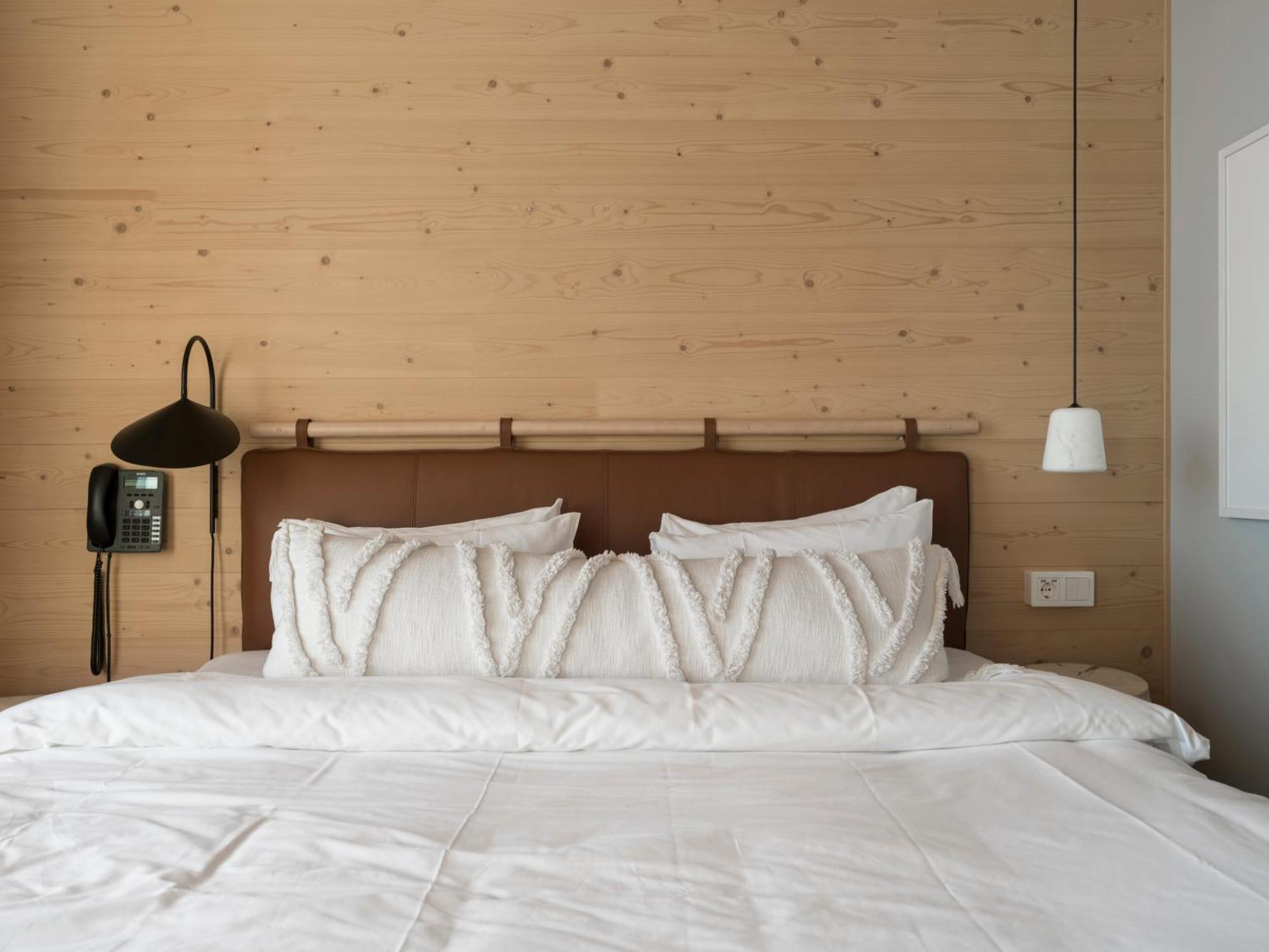The Wood Hotel By Elite เชลเลฟเตโอ ภายนอก รูปภาพ
